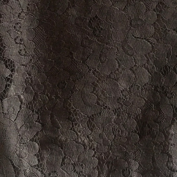 Black lace mini skirt - Picture 2 of 4